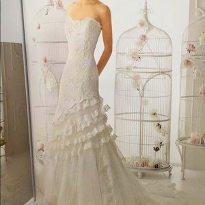 Brand new Aire by Rosa Clara white wedding dress